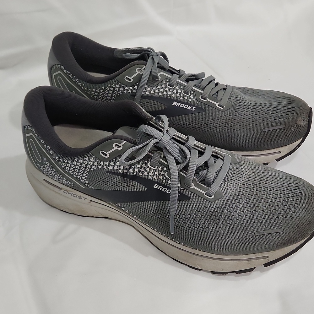 Brooks Ghost 14 Mens Size 11.5 Wide Gray Running Shoes